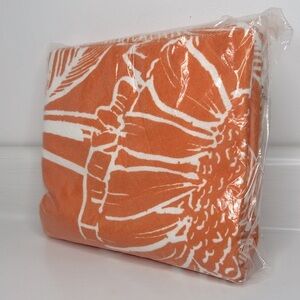 summer & rose 🏖️ Beach Roundie Round Orange Pool Towel Picnic Blanket NWT